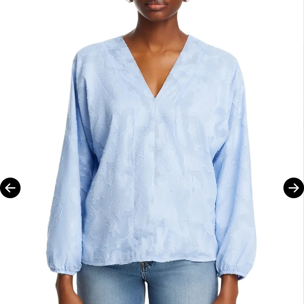 Koko & Mason - Light Blue V-Neck Long Sleeve Blouse - Sz Small - Picture 3 of 5